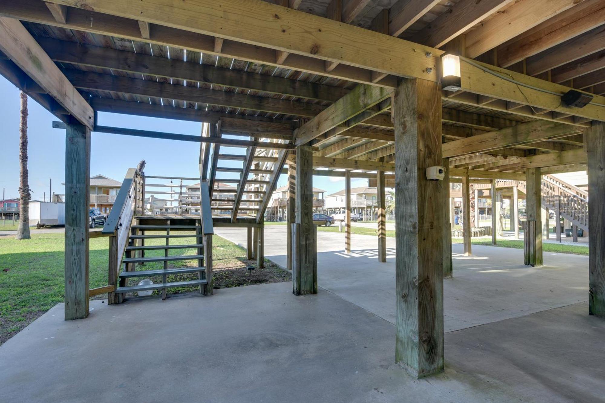 Sunset-View Surfside Beach House Walk To Beach! المظهر الخارجي الصورة
